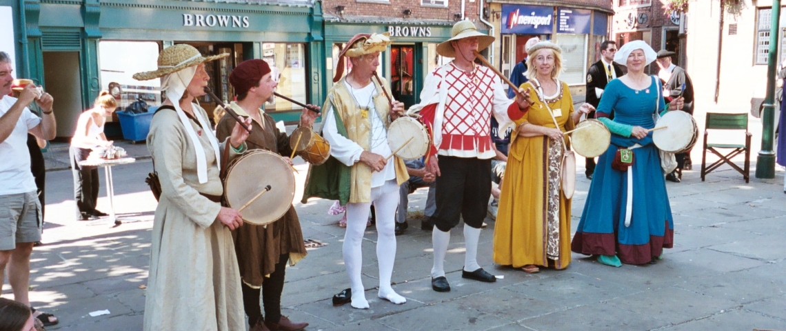 An introduction to Pipe and tabor Making Music